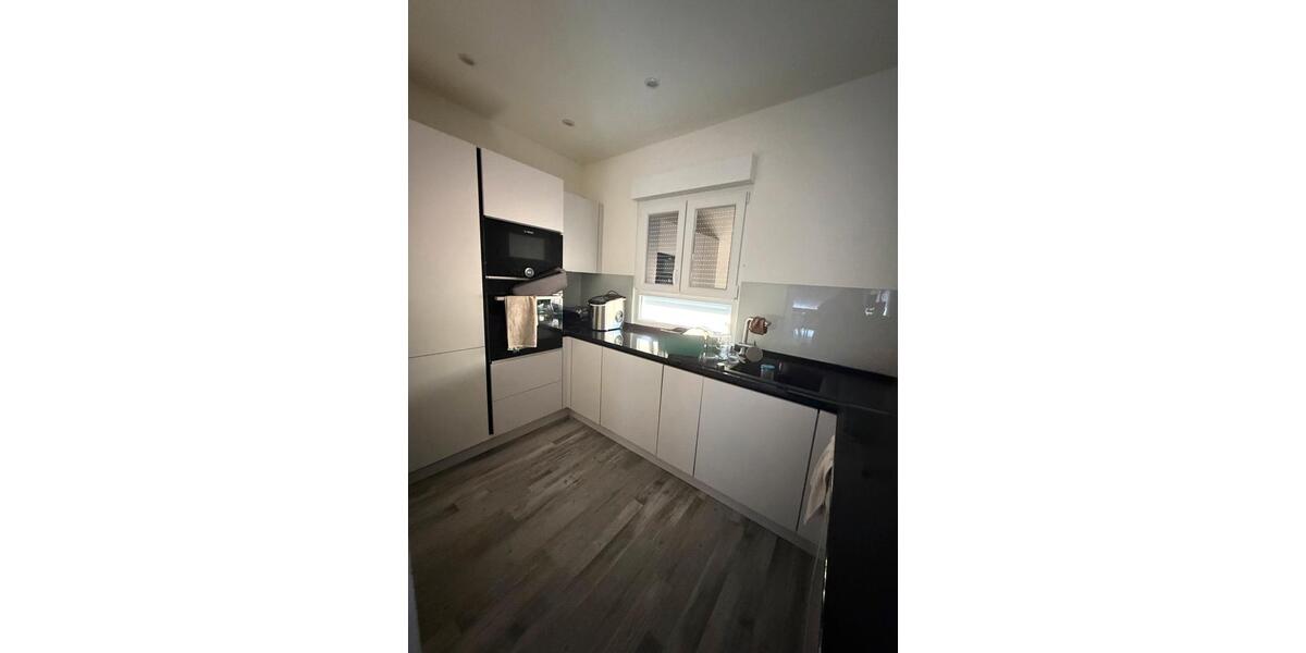 Einfamilienhaus Sachsenheim - 7 Zimmer, 230 m&sup2;, 900.000&euro; | Angebot:26957350