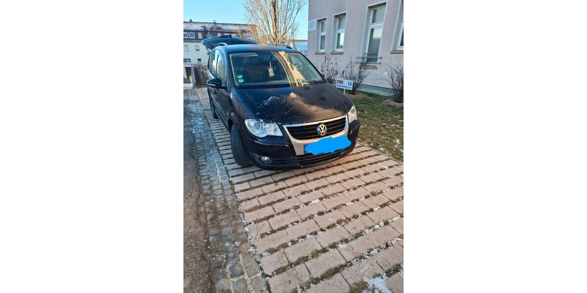 VW Touran 305.000 km 5.200 &euro; Esslingen 73732