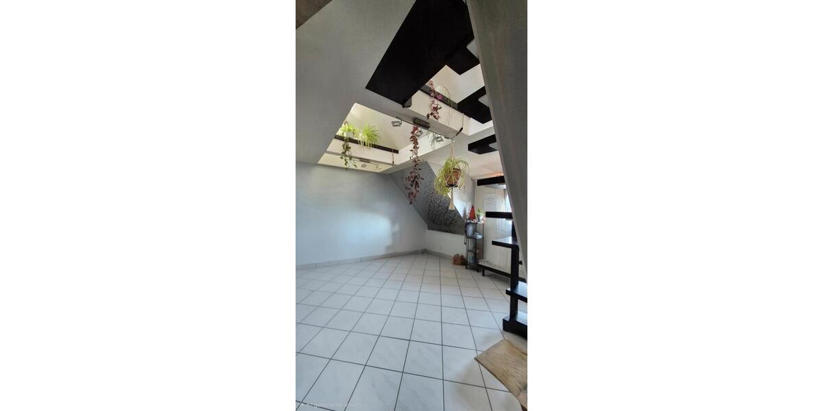 Dachgeschoßwohnung Fellbach - 2.5 Zimmer, 55 m&sup2;, 235.000&euro; | Angebot:27417835