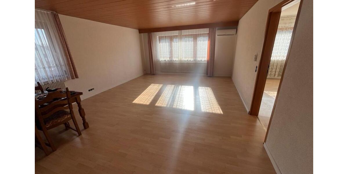 Erdgeschoßwohnung Esslingen am Neckar Oberesslingen - 3 Zimmer, 80 m&sup2;, 1.000&euro; | Angebot:24838098