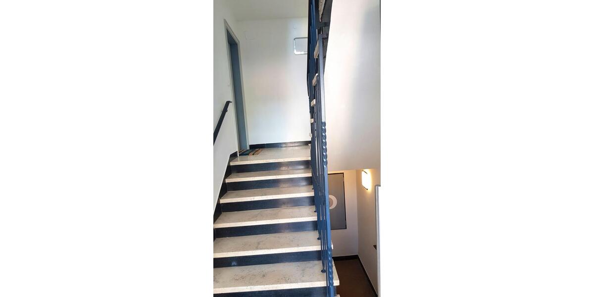 Dachgeschoßwohnung Kornwestheim - 2 Zimmer, 42 m&sup2;, 740&euro; | Angebot:25932433