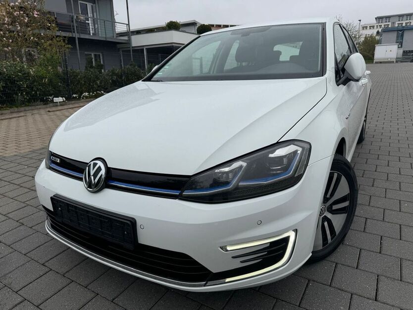 VW Golf 69.500 km 15.980 € Holzgerlingen 71088