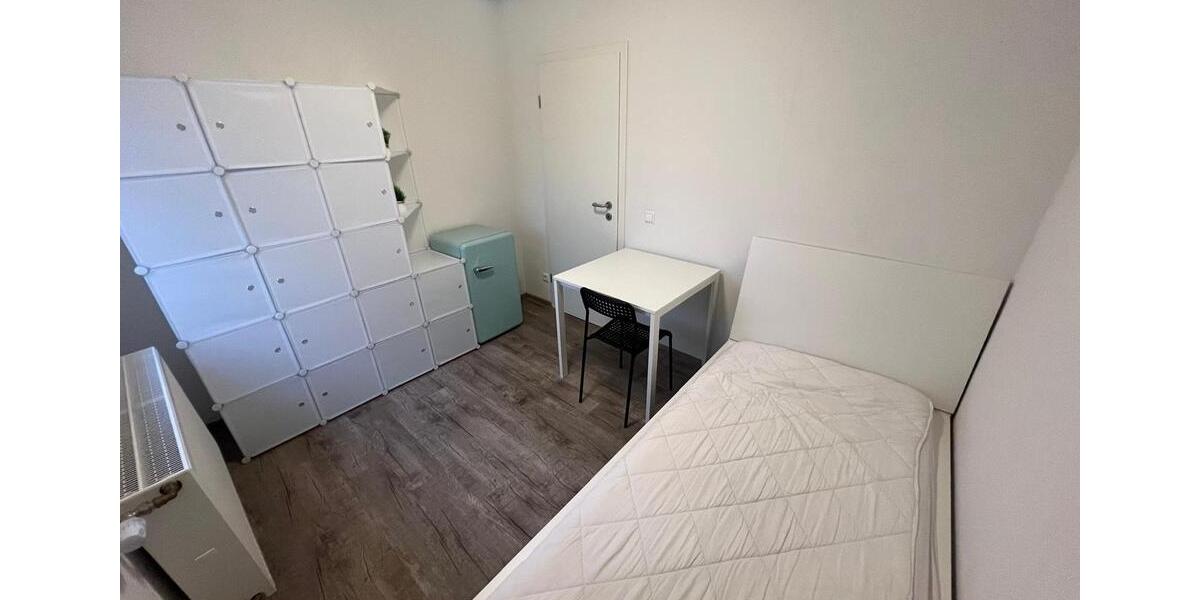 Hochparterre Schönaich - 5 Zimmer, 30 m&sup2;, 400&euro; | Angebot:25872020
