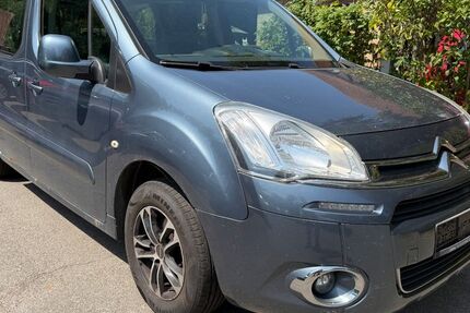 Citroen Berlingo 157.000 km 2.880 &euro; Tübingen 72074