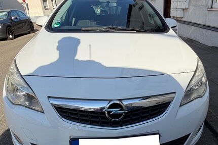 Opel Astra 160.000 km 6.999 &euro; Stuttgart 70435