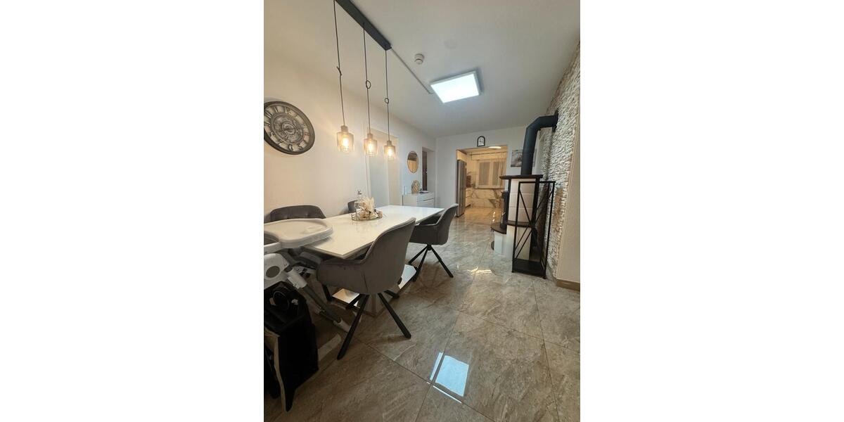 Etagenwohnung Esslingen am Neckar Oberesslingen - 3.5 Zimmer, 84 m&sup2;, 329.000&euro; | Angebot:24693826