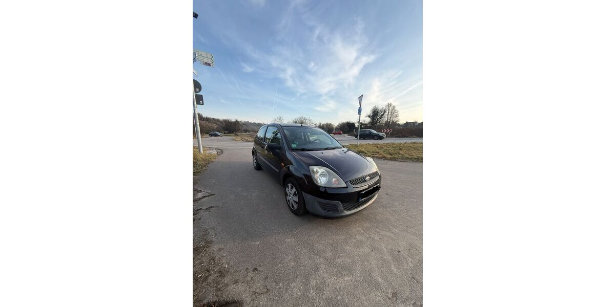 Ford Fiesta 210.000 km 1.300 &euro; Stuttgart 70173