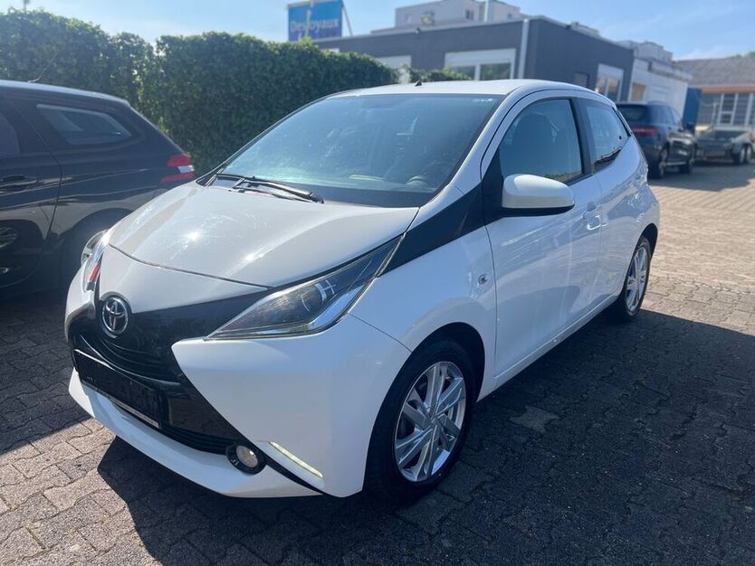 Aygo (X)