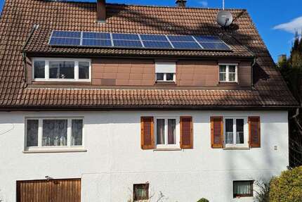 Haus zum Kaufen in Leinfelden-Echterdingen 625.000 € 190 m² 10 zimmer