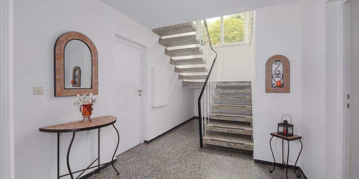 Einfamilienhaus Pforzheim Dillweißenstein - 6 Zimmer, 156 m&sup2;, 640.000&euro; | Angebot:24906961