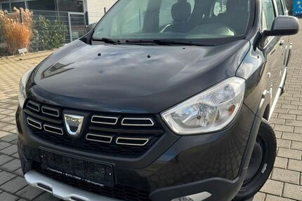 Dacia Lodgy 71.000 km 8.980 € Holzgerlingen 71088