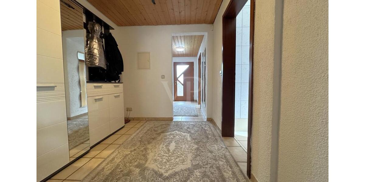 Dachgeschoßwohnung Pforzheim Büchenbronn - 4 Zimmer, 110 m&sup2;, 1.150&euro; | Angebot:26477068