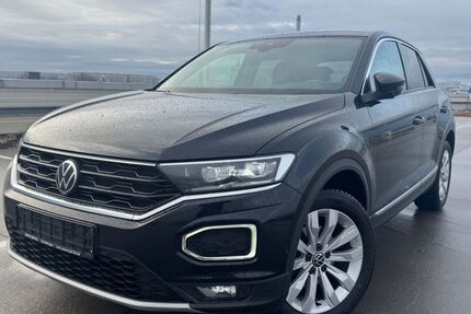 VW T-Roc 110.989 km 21.750 € Sindelfingen/Stuttgart 71065