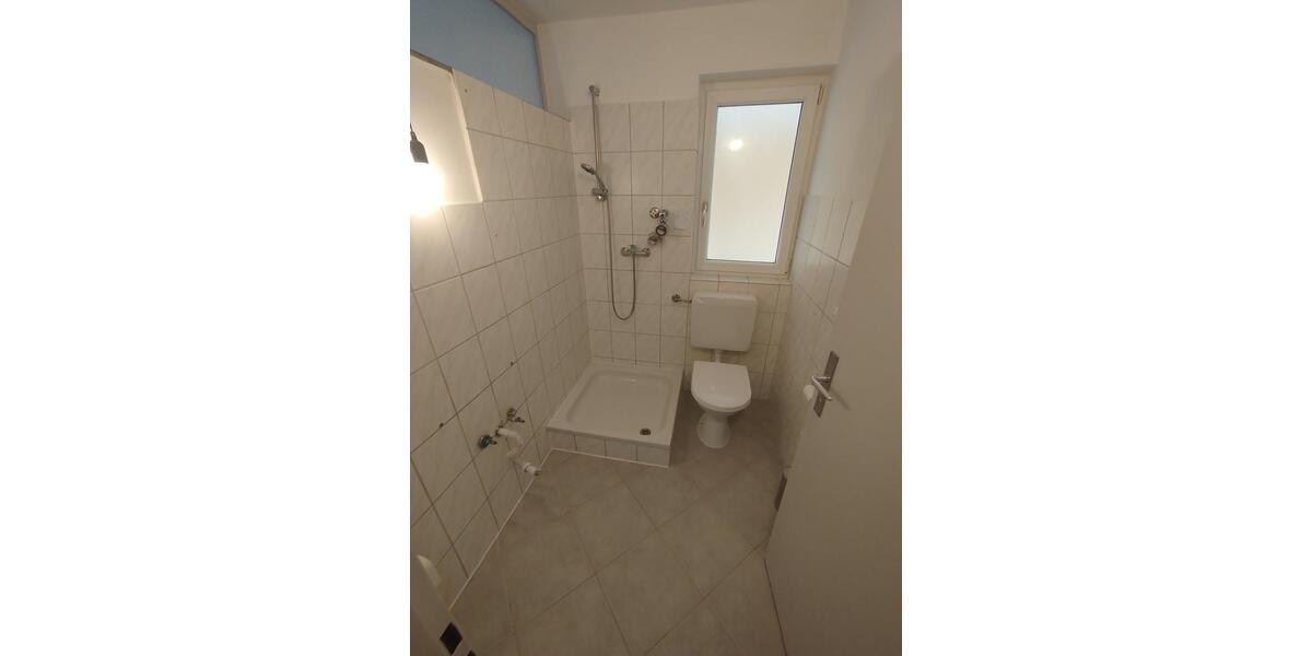 Erdgeschoßwohnung Stuttgart Luginsland - 1 Zimmer, 28 m&sup2;, 110.000&euro; | Angebot:24803430