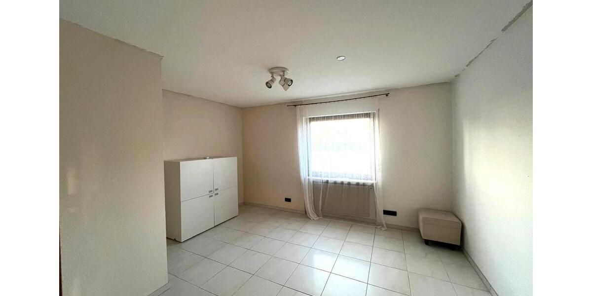 Doppelhaushälfte Böblingen - 6.5 Zimmer, 192 m&sup2;, 739.000&euro; | Angebot:27165419