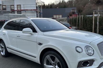 Bentley Bentayga 105.000 km 87.990 &euro; Reutlingen 72770