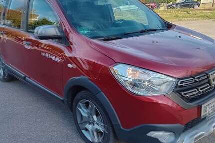 Dacia Lodgy 180.350 km 8.900 € Holzgerlingen 71088