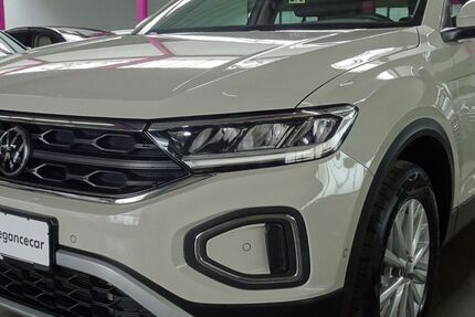 VW T-Roc 97.181 km 21.349 &euro; Holzgerlingen bei Stuttgart 71088
