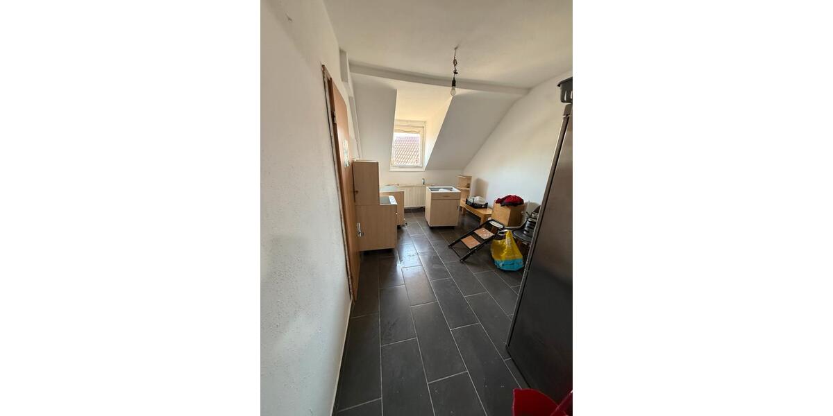 Etagenwohnung Mühlacker - 4 Zimmer, 90 m&sup2;, 1.000&euro; | Angebot:27625242