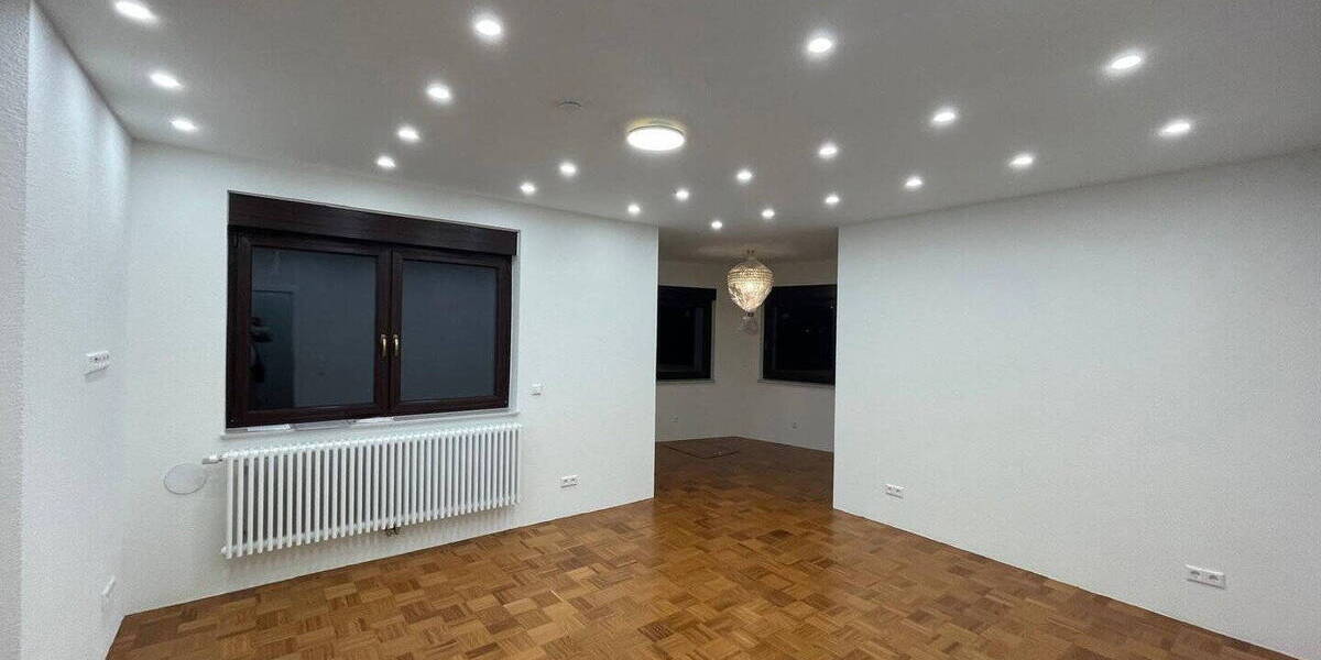 Etagenwohnung Böblingen - 2 Zimmer, 90 m&sup2;, 1.180&euro; | Angebot:26376911
