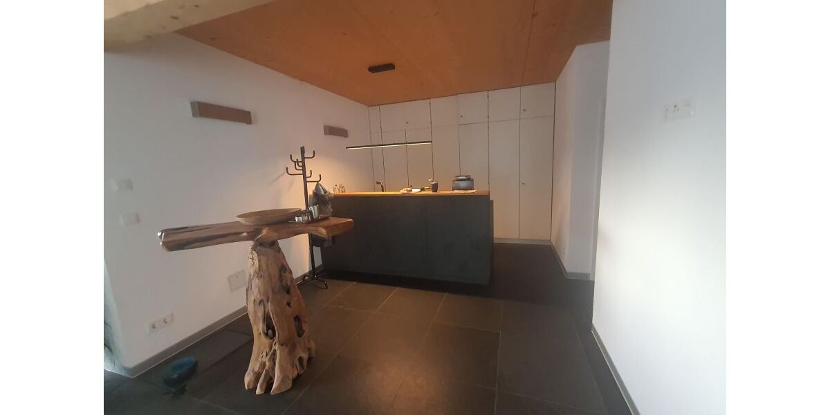 Provisionsfrei* Moderne Gewerbeimmobilie mit Büro, Wohnung und Halle - KfW 70, Solaranlage, hochwertige Ausstattung - Gewerbeobjekt Altdorf | Angebot:23812378