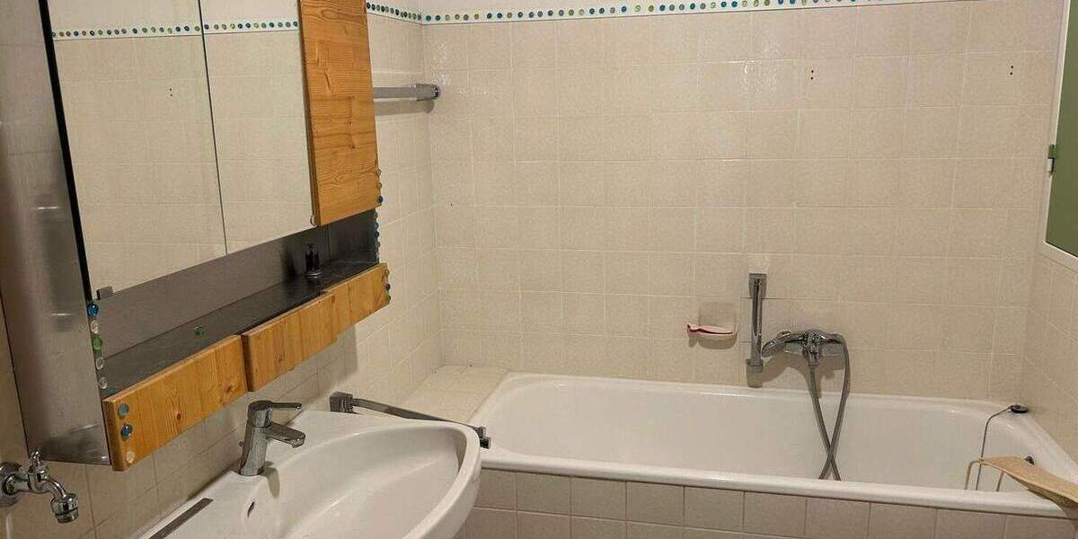 Etagenwohnung Ludwigsburg Ost - 2 Zimmer, 69 m&sup2;, 800&euro; | Angebot:23981728