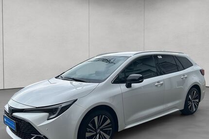 Toyota Corolla 3.825 km 32.440 &euro; Filderstadt 70794