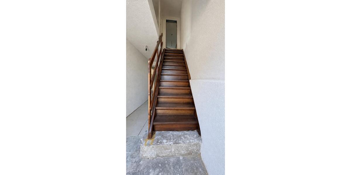 Einfamilienhaus Esslingen am Neckar Oberesslingen - 4.5 Zimmer, 140 m&sup2;, 1.995&euro; | Angebot:27623344