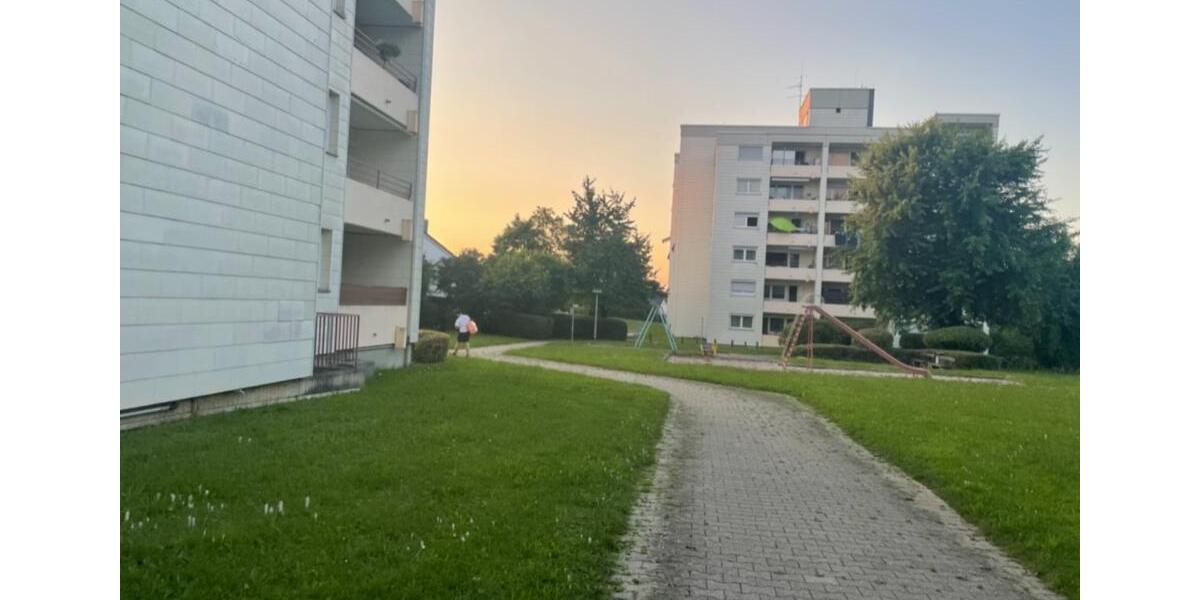 Etagenwohnung Esslingen am Neckar Pliensauvorstadt - 1 Zimmer, 38 m&sup2;, 180.000&euro; | Angebot:25046638