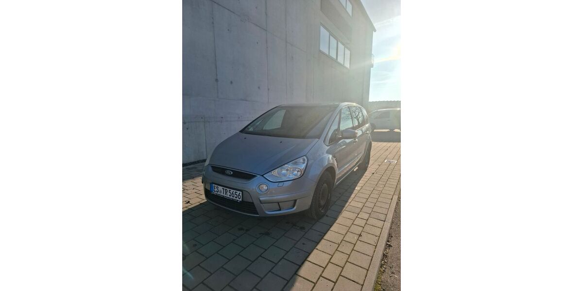 Ford S-Max 154.000 km 4.600 &euro; Wendlingen 73240