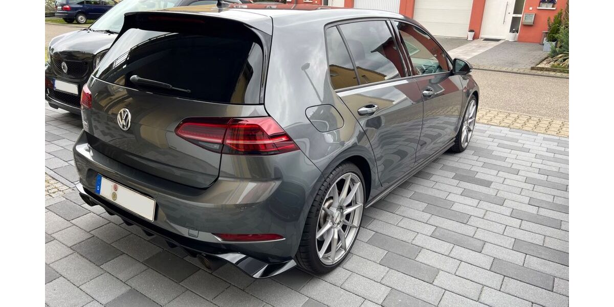 VW Golf 112.000 km 20.500 &euro; Pforzheim 75177