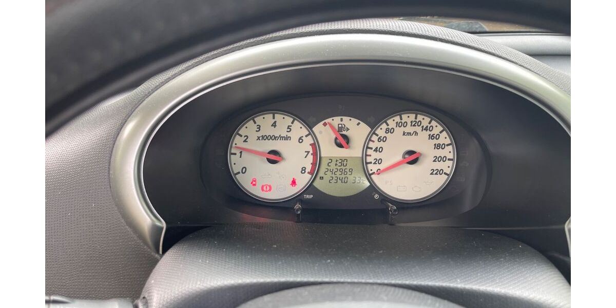 Nissan Micra 242.000 km 550 &euro; Stuttgart 70437