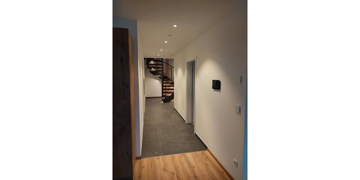 Einfamilienhaus Ebhausen - 4 Zimmer, 150 m&sup2;, 1.500&euro; | Angebot:26440278