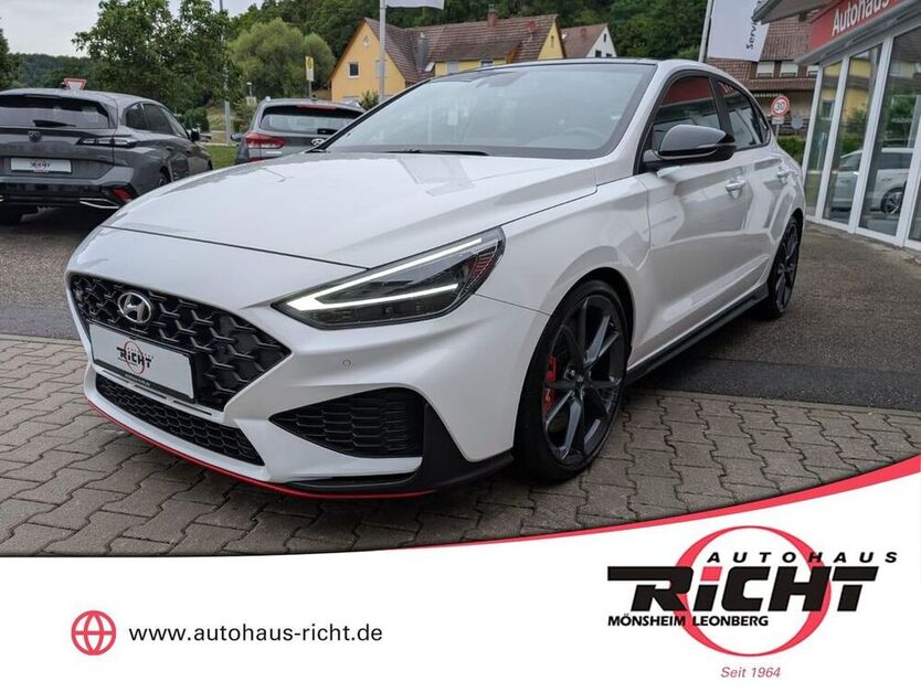i30