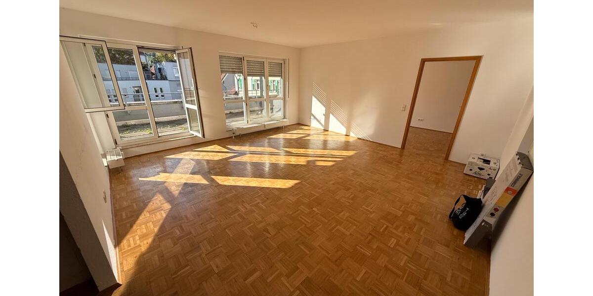 Etagenwohnung Esslingen am Neckar - 2 Zimmer, 65 m&sup2;, 1.000&euro; | Angebot:25944159