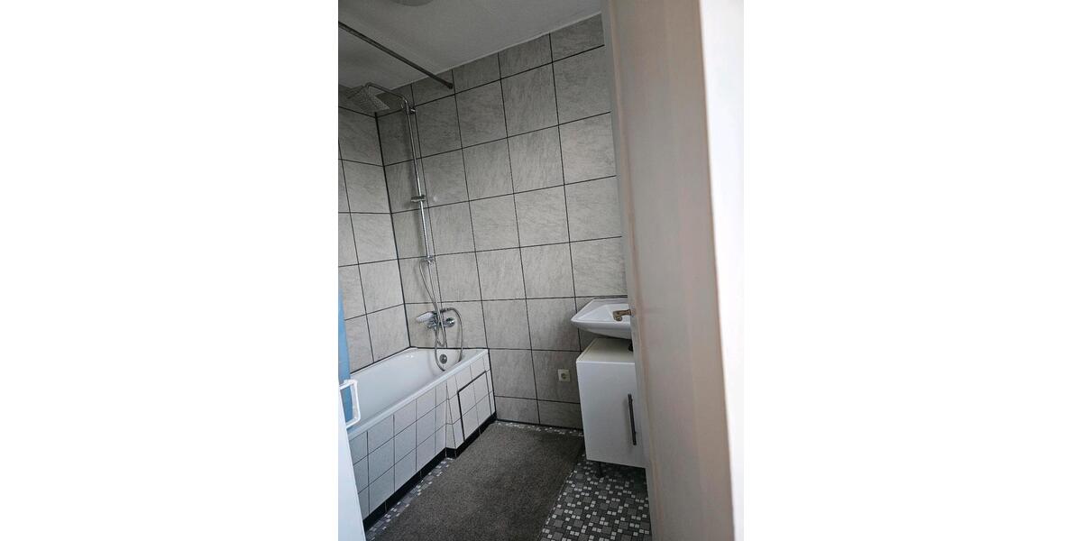 Etagenwohnung Ammerbuch - 3 Zimmer, 88 m&sup2;, 1.000&euro; | Angebot:25936827