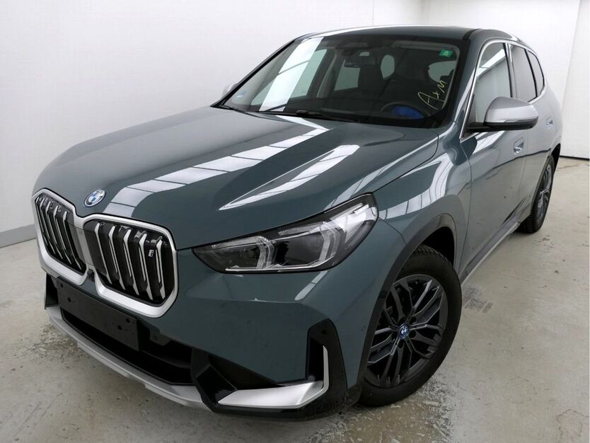 BMW iX1 8.600 km 38.190 € Böblingen 71032