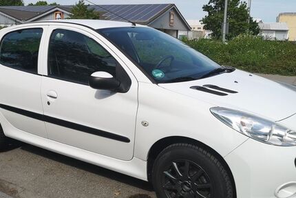 Peugeot 206 97.318 km 2.600 &euro; Stuttgart 70469