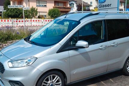 Ford Tourneo Courier 80.750 km 10.990 &euro; Illingen - Schützingen 75428