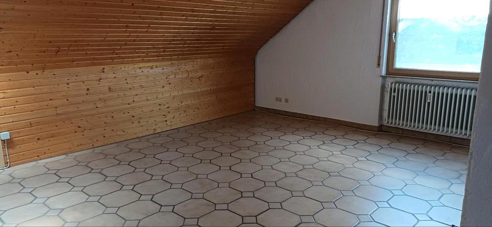 Dachgeschoßwohnung Aichtal - 2 Zimmer, 53 m&sup2;, 125.000&euro; | Angebot:26804420