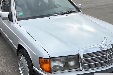 Mercedes-Benz 190 189.000 km 11.399 &euro; Stuttgart 70374