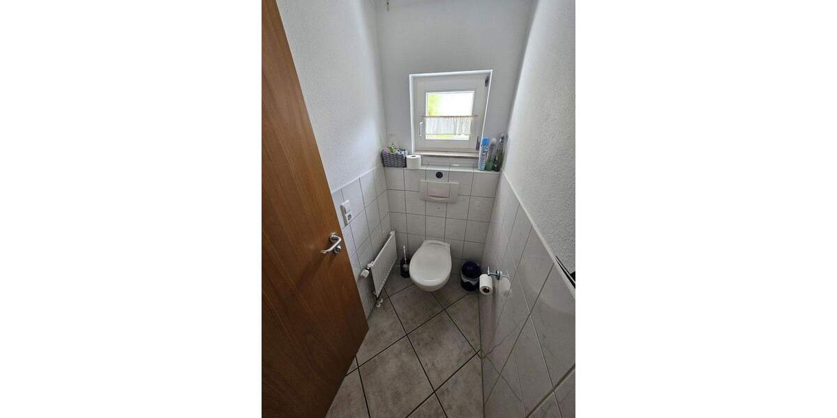 Familien-Immobilie mit Top-Lage von privat - 130m² Wohnen + 42m² Nutzfläche - 271m² Grund 5 zimmer