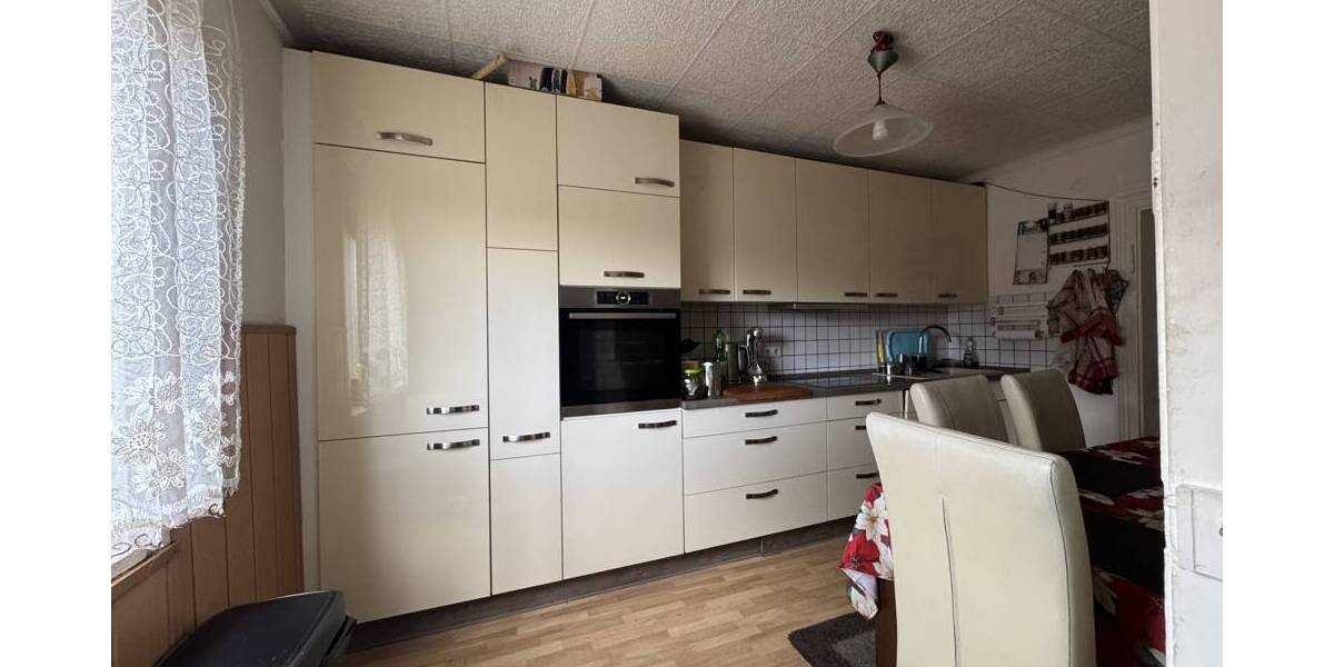 Mehrfamilienhaus, Wohnhaus Ludwigsburg Mitte - 3 Zimmer, 197 m&sup2;, 350.000&euro; | Angebot:25940062