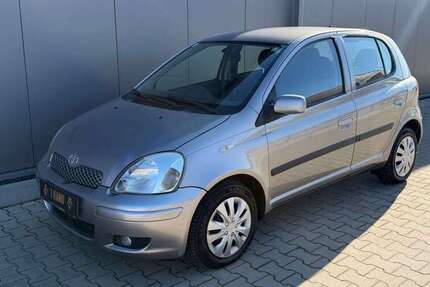 Toyota Yaris 64.888 km 5.750 &euro; Herrenberg 71083