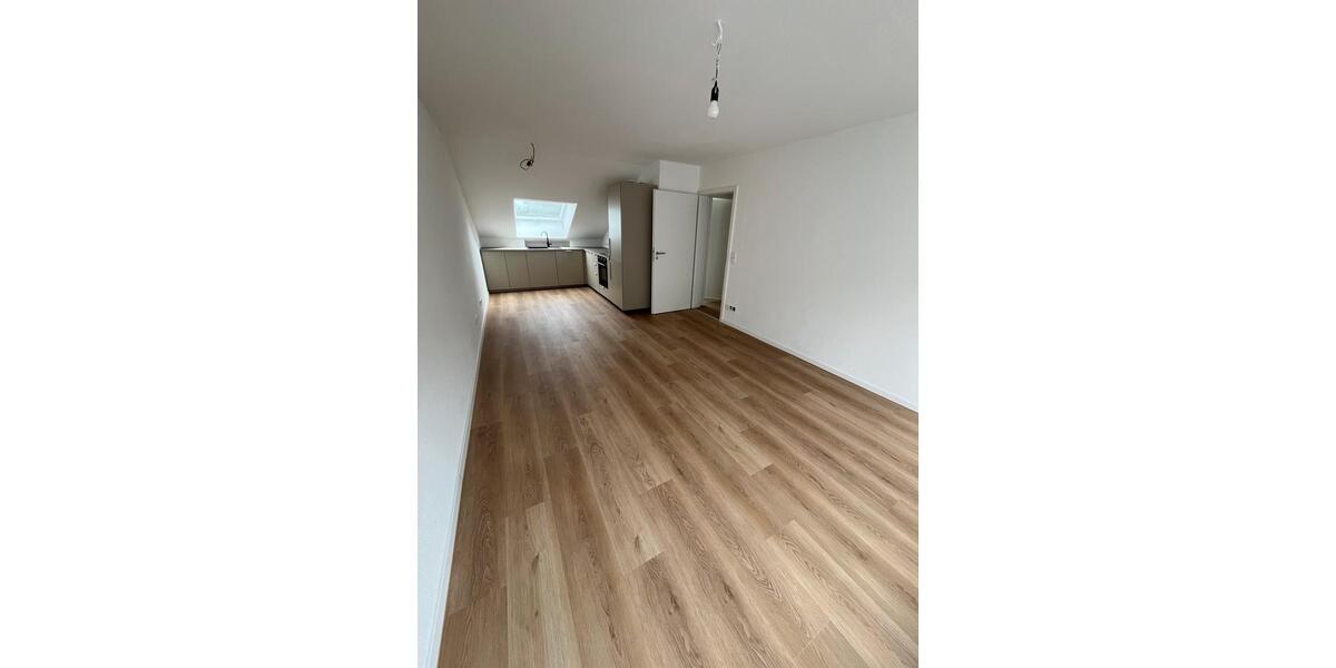 Dachgeschoßwohnung Kornwestheim - 3 Zimmer, 55 m&sup2;, 1.100&euro; | Angebot:27591475