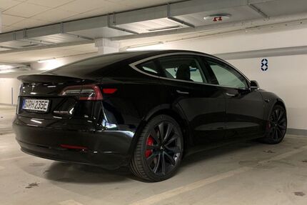 Tesla Model 3 65.000 km 26.800 € stuttgart 70176