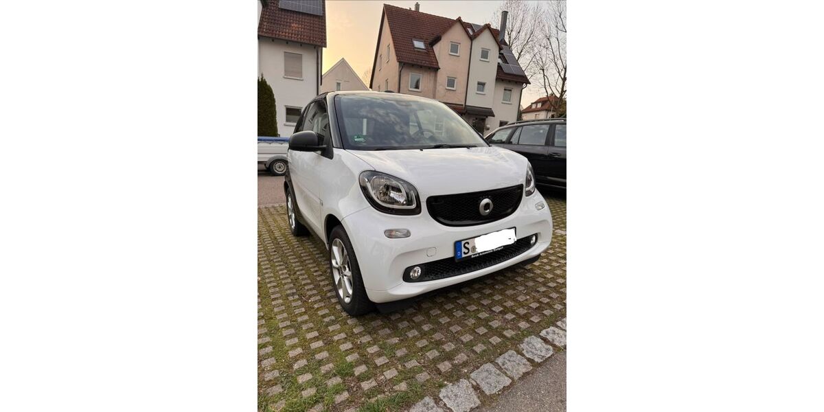 Smart ForTwo 64.989 km 14.800 &euro; Stuttgart 70439