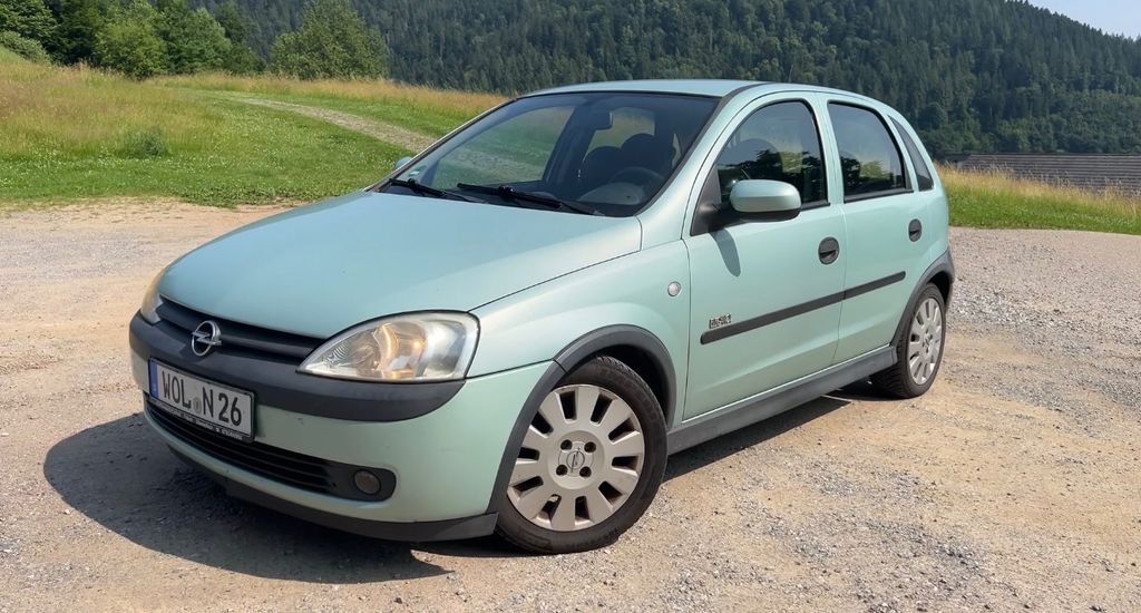 Opel Corsa 153.000 km 2.300 € Esslingen 73733