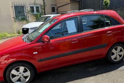 Kia Rio 138.682 km 2.500 € Weinstadt 71384