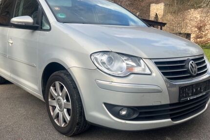 VW Touran 135.000 km 3.999 &euro; Tübingen 72074